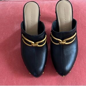 Veronica Beard black leather clogs